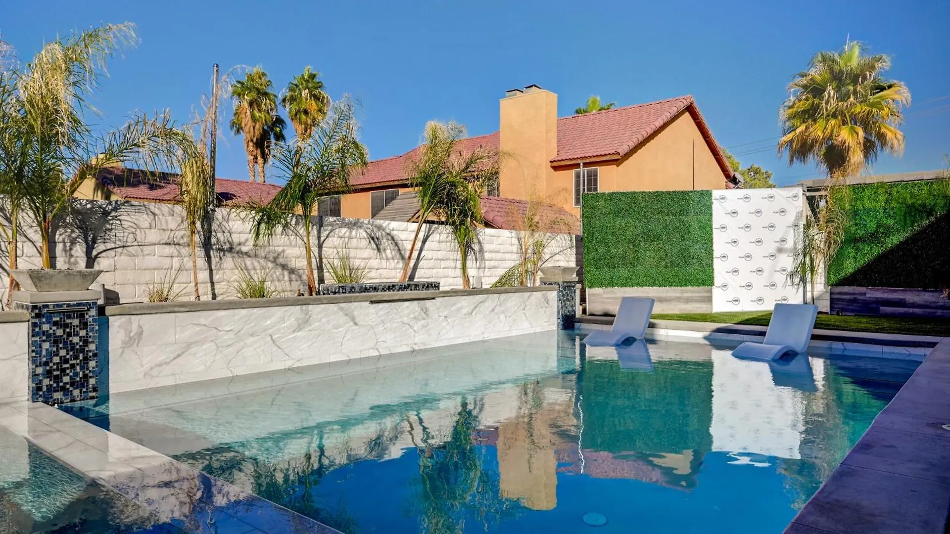 Plush Las Vegas Retreat 5 Min From Strip 0*,