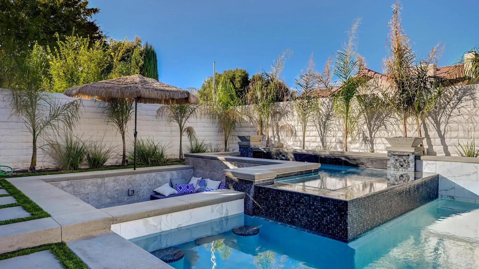 Plush Las Vegas Retreat 5 Min From Strip