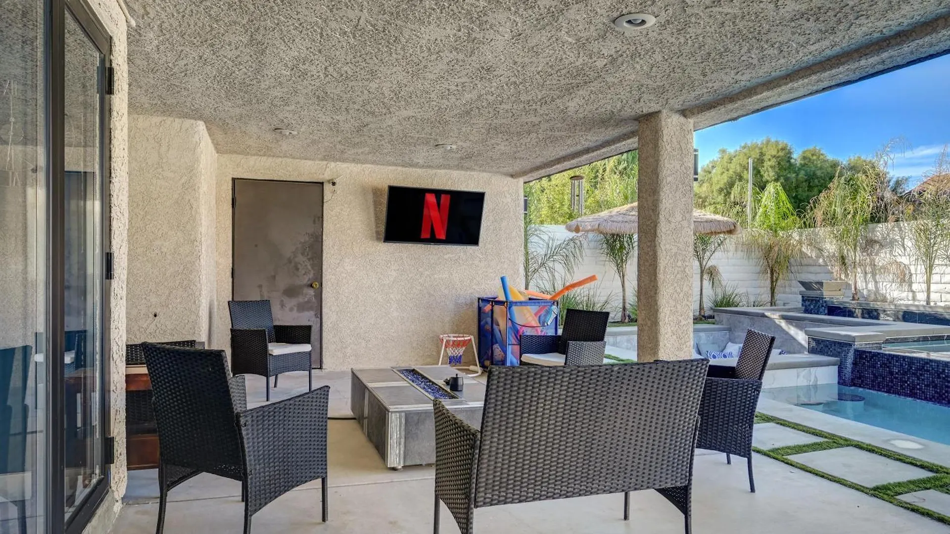 Plush Las Vegas Retreat 5 Min From Strip 0*,  United States