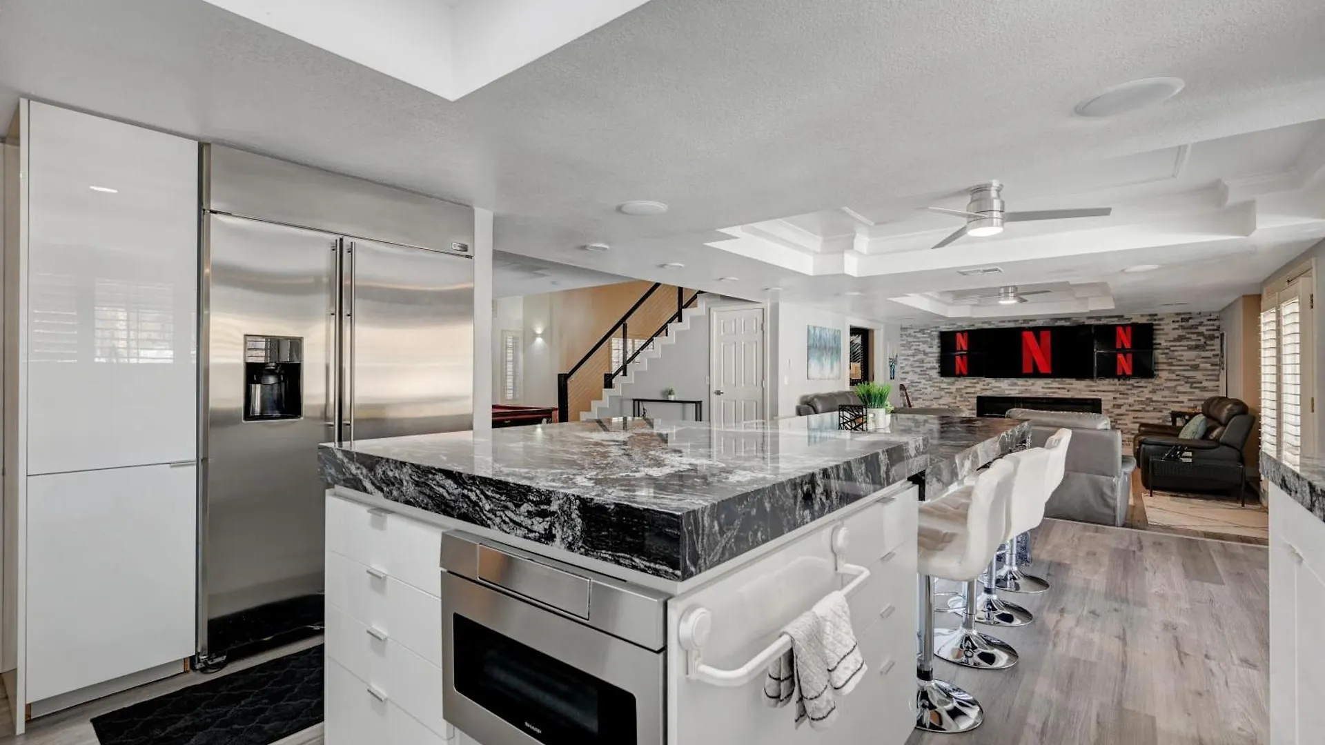 Plush Las Vegas Retreat 5 Min From Strip Villa